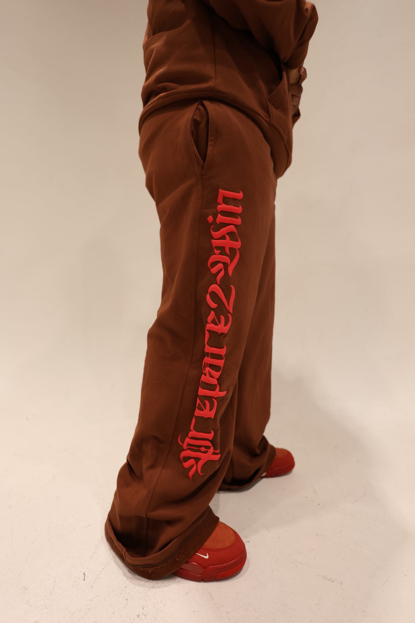 P2W Brown Sweatpants